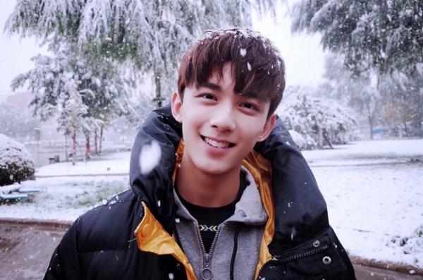 Tứ tiểu sinh sau 95: Lưu Hạo Nhiên đứng đầu, TFBoys gây tranh cãi khi không có trong BXH Tứ tiểu sinh sau 95: Lưu Hạo Nhiên đứng đầu, TFBoys gây tranh cãi khi không có trong BXH