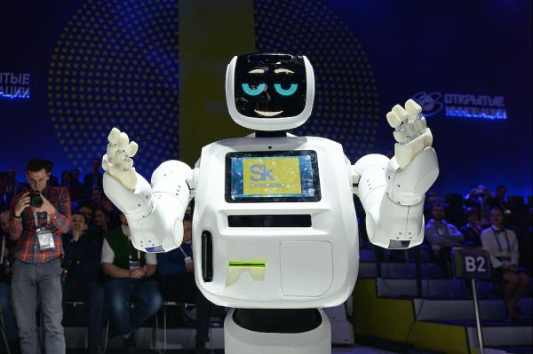 Chú robot tò mò ra khỏi hàng ngũ và bị xe Tesla tự lái gây tai nạn 'thảm khốc' Chú robot tò mò ra khỏi hàng ngũ và bị xe Tesla tự lái gây tai nạn 'thảm khốc'