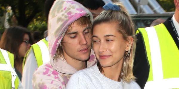 Loạt khoảnh khắc Hailey ở bên Justin khiến dân tình tự hỏi: 'Sao giống mẹ và con trai thế?' Loạt khoảnh khắc Hailey ở bên Justin khiến dân tình tự hỏi: 'Sao giống mẹ và con trai thế?'