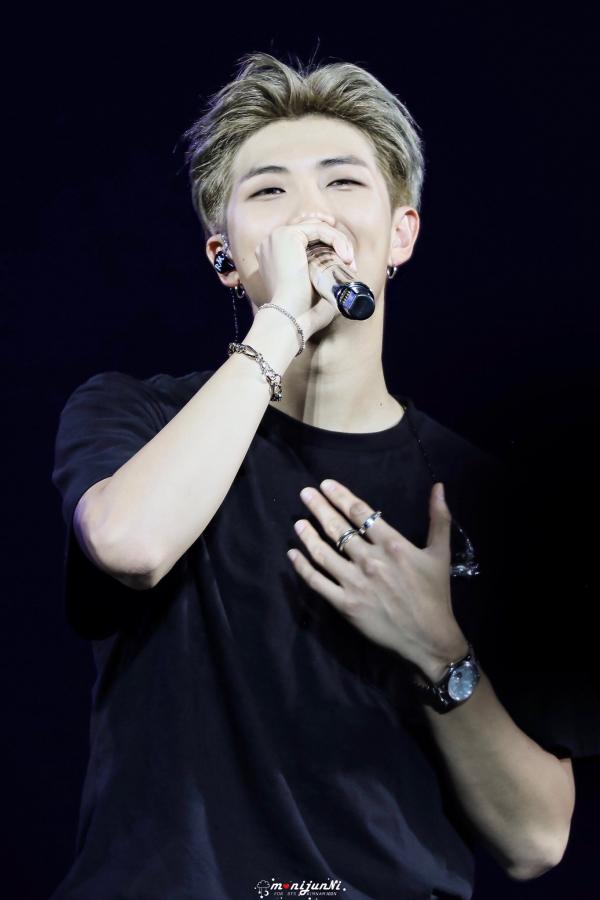 RM (BTS): Idol sở hữu IQ và EQ cực cao, chủ nhân của những bài phát biểu rung động lòng người RM (BTS): Idol sở hữu IQ và EQ cực cao, chủ nhân của những bài phát biểu rung động lòng người