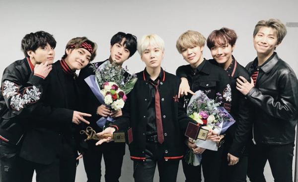 2019 sẽ có 42 nhóm nhạc K-Pop ra mắt: Các 'ông lớn' SM, YG, JYP, BigHit đều đồng loạt 'xuất quân' 2019 sẽ có 42 nhóm nhạc K-Pop ra mắt: Các 'ông lớn' SM, YG, JYP, BigHit đều đồng loạt 'xuất quân'