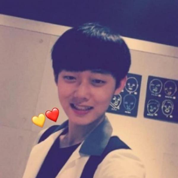 YeonJun (TXT): Hotboy thời đi học, từng là thực tập sinh CUBE và làm vũ công phụ họa cho V (BTS) YeonJun (TXT): Hotboy thời đi học, từng là thực tập sinh CUBE và làm vũ công phụ họa cho V (BTS)