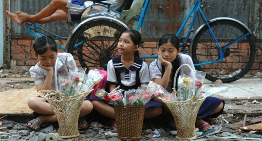 ‘Cú và chim Se Sẻ’: Gửi chút nhớ thương đến bộ phim Việt trong trẻo hiếm hoi của ngày xưa ấy ‘Cú và chim Se Sẻ’: Gửi chút nhớ thương đến bộ phim Việt trong trẻo hiếm hoi của ngày xưa ấy