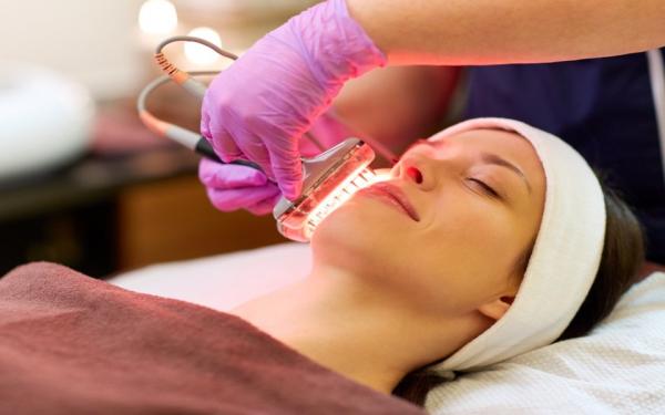 10 phương pháp skin-care các chuyên gia da liễu khuyên bạn không nên 'tin sái cổ' 10 phương pháp skin-care các chuyên gia da liễu khuyên bạn không nên 'tin sái cổ'