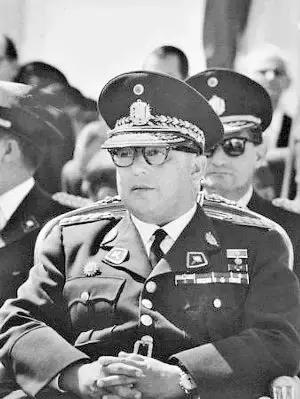 Fidel Castro từng thoát 638 vụ ám sát nhưng người tình của ông còn nhiều huyền thoại hơn Fidel Castro từng thoát 638 vụ ám sát nhưng người tình của ông còn nhiều huyền thoại hơn