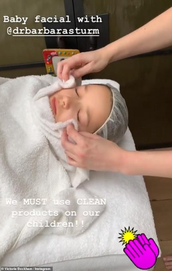 Victoria Beckham chi hàng chục triệu đồng mua kem dưỡng chiết xuất từ máu của mình Victoria Beckham chi hàng chục triệu đồng mua kem dưỡng chiết xuất từ máu của mình