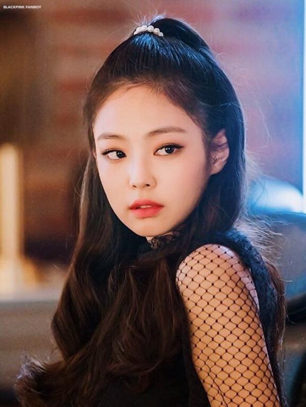 Sự thực việc Jennie lộ tài khoản Facebook cũ chia sẻ chuyện uống rượu, quan hệ tình dục sớm Sự thực việc Jennie lộ tài khoản Facebook cũ chia sẻ chuyện uống rượu, quan hệ tình dục sớm