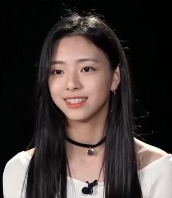 Mặt mộc trước khi debut của nhóm nữ mới nhà JYP: Người đẹp từ bé, kẻ dậy thì siêu thành công Mặt mộc trước khi debut của nhóm nữ mới nhà JYP: Người đẹp từ bé, kẻ dậy thì siêu thành công
