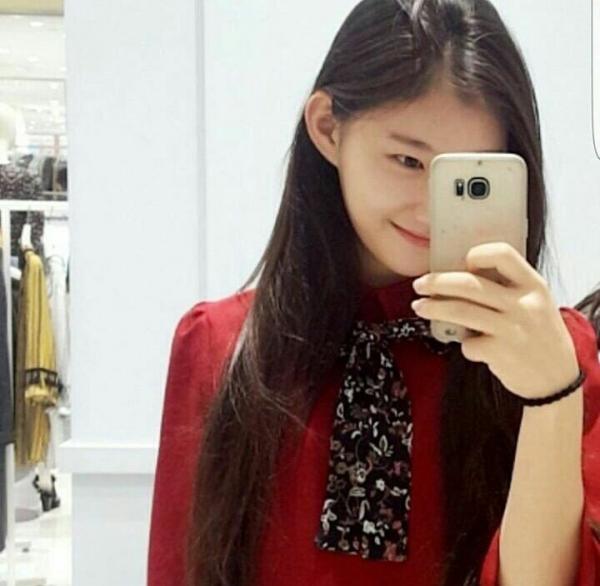 Mặt mộc trước khi debut của nhóm nữ mới nhà JYP: Người đẹp từ bé, kẻ dậy thì siêu thành công Mặt mộc trước khi debut của nhóm nữ mới nhà JYP: Người đẹp từ bé, kẻ dậy thì siêu thành công