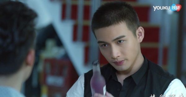 Dân tình réo gọi La Vân Hi khi có tin Trương Bân Bân đóng vai nam chính phim đam mỹ Dân tình réo gọi La Vân Hi khi có tin Trương Bân Bân đóng vai nam chính phim đam mỹ