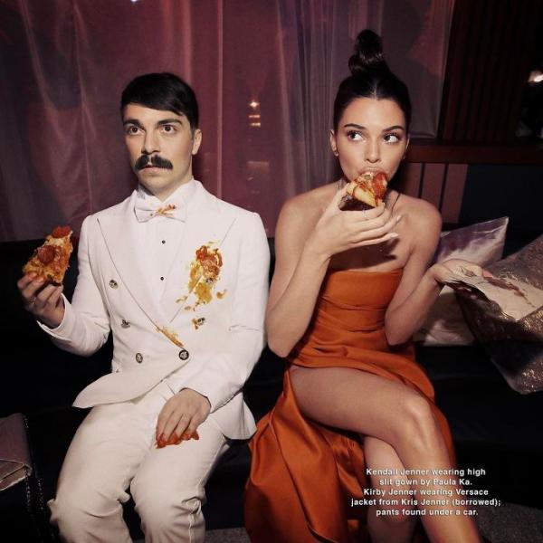 Tài năng 'chụp hình ké fame' Kendall Jenner đã giúp anh chàng này sở hữu hơn 1 triệu người theo dõi trên Instagram Tài năng 'chụp hình ké fame' Kendall Jenner đã giúp anh chàng này sở hữu hơn 1 triệu người theo dõi trên Instagram