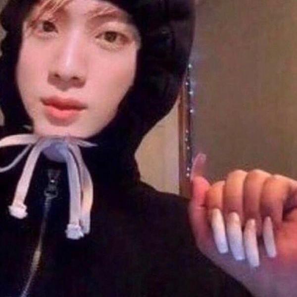 Cười đau bụng chuyện con gái cưng dán ảnh Jimin (BTS) ở khắp nhà và bắt bố mình chơi trò tìm kho báu Cười đau bụng chuyện con gái cưng dán ảnh Jimin (BTS) ở khắp nhà và bắt bố mình chơi trò tìm kho báu