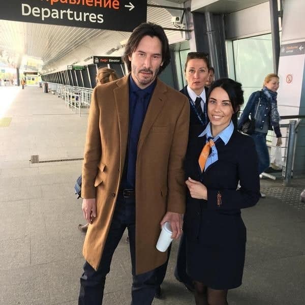 Loạt khoảnh khắc 'ngàn vàng' chứng minh Keanu Reeves là quý ông lịch thiệp bậc nhất Hollywood Loạt khoảnh khắc 'ngàn vàng' chứng minh Keanu Reeves là quý ông lịch thiệp bậc nhất Hollywood