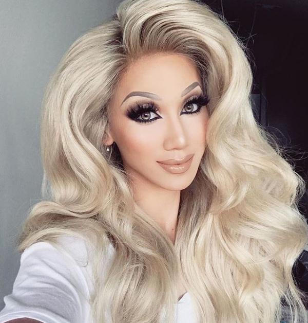 Nhan sắc Plastique Tiara - 'Nàng' drag queen gốc Việt đang gây sốt trong show RuPaul's Drag Race Nhan sắc Plastique Tiara - 'Nàng' drag queen gốc Việt đang gây sốt trong show RuPaul's Drag Race