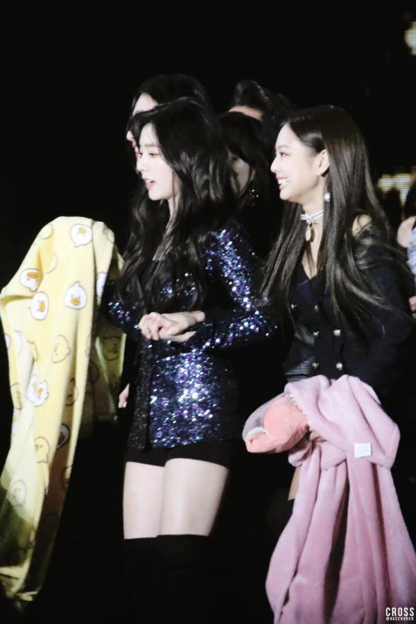 Gaon Music Award: Ngược xuôi ngang dọc, hóa ra Jennie vẫn là của 'chị Đẹp' Irene Gaon Music Award: Ngược xuôi ngang dọc, hóa ra Jennie vẫn là của 'chị Đẹp' Irene