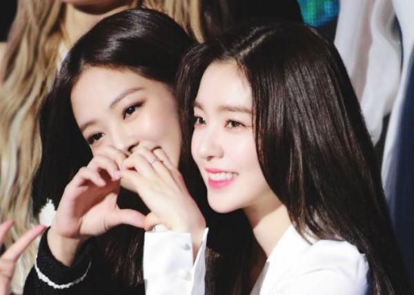 Gaon Music Award: Ngược xuôi ngang dọc, hóa ra Jennie vẫn là của 'chị Đẹp' Irene Gaon Music Award: Ngược xuôi ngang dọc, hóa ra Jennie vẫn là của 'chị Đẹp' Irene