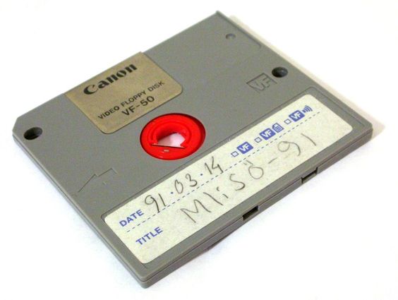 Những nỗi khổ cách đây 10-20 năm mà giới trẻ thời nay không thể nào hiểu được Những nỗi khổ cách đây 10-20 năm mà giới trẻ thời nay không thể nào hiểu được