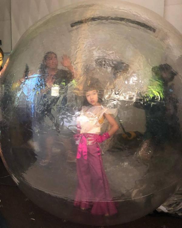 Netizen Hàn cũng phải thán phục khả năng catwalk và thần thái cực đỉnh của mẫu nhí 8 tuổi người Việt Netizen Hàn cũng phải thán phục khả năng catwalk và thần thái cực đỉnh của mẫu nhí 8 tuổi người Việt