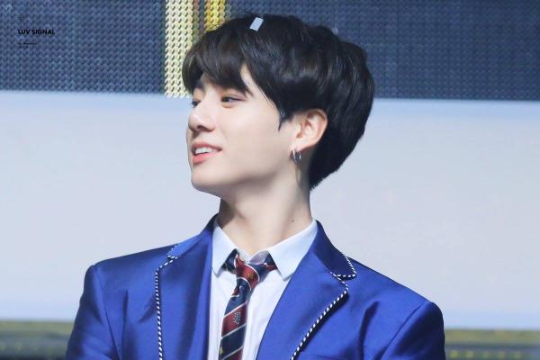 Bạn đã biết lý do tại sao Jungkook lại được mệnh danh là 'Tiên giặt ủi' của BTS chưa? Bạn đã biết lý do tại sao Jungkook lại được mệnh danh là 'Tiên giặt ủi' của BTS chưa?