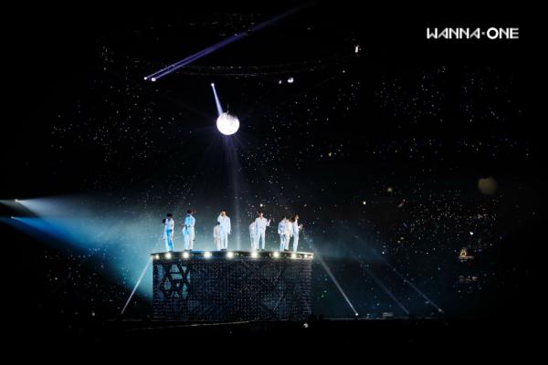 512 ngày của Wanna One: Đã tàn rồi sao, giấc mộng đêm hè của những chàng Lọ Lem? 512 ngày của Wanna One: Đã tàn rồi sao, giấc mộng đêm hè của những chàng Lọ Lem?