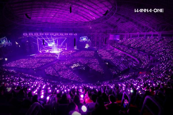 512 ngày của Wanna One: Đã tàn rồi sao, giấc mộng đêm hè của những chàng Lọ Lem? 512 ngày của Wanna One: Đã tàn rồi sao, giấc mộng đêm hè của những chàng Lọ Lem?