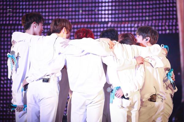 512 ngày của Wanna One: Đã tàn rồi sao, giấc mộng đêm hè của những chàng Lọ Lem? 512 ngày của Wanna One: Đã tàn rồi sao, giấc mộng đêm hè của những chàng Lọ Lem?