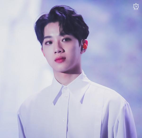 Lời tạm biệt nhói lòng của Wanna One trong concert cuối: 'Vì sao chúng ta phải kết thúc?' Lời tạm biệt nhói lòng của Wanna One trong concert cuối: 'Vì sao chúng ta phải kết thúc?'