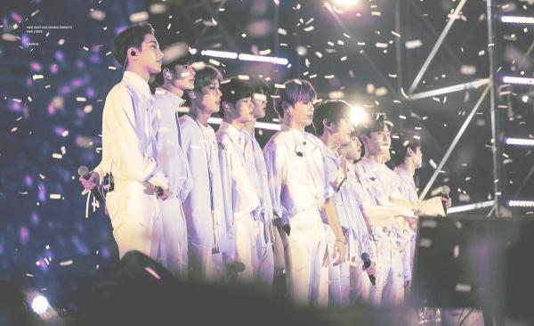 Lời tạm biệt nhói lòng của Wanna One trong concert cuối: 'Vì sao chúng ta phải kết thúc?' Lời tạm biệt nhói lòng của Wanna One trong concert cuối: 'Vì sao chúng ta phải kết thúc?'
