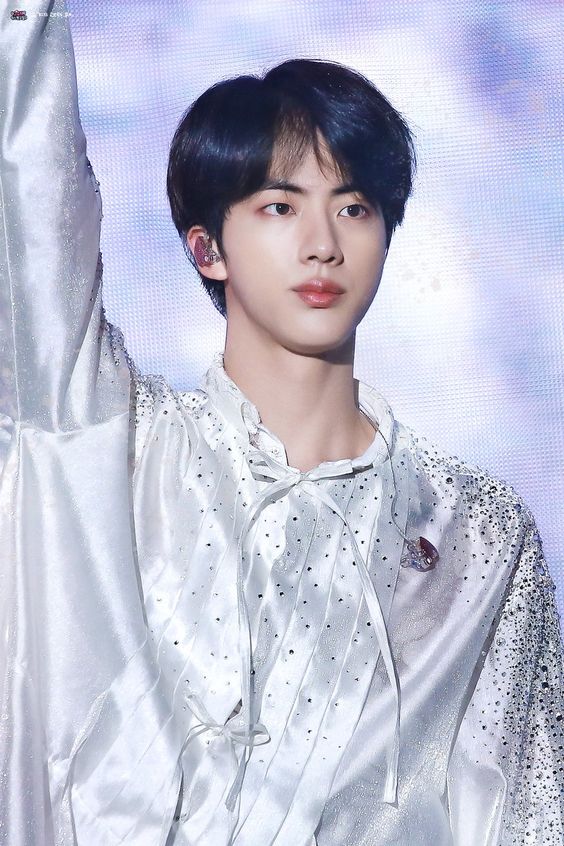 10 gương mặt idol được bác sĩ thẩm mỹ chứng nhận 'chuẩn tỉ lệ vàng', không tìm ra điểm gì để sửa 10 gương mặt idol được bác sĩ thẩm mỹ chứng nhận 'chuẩn tỉ lệ vàng', không tìm ra điểm gì để sửa