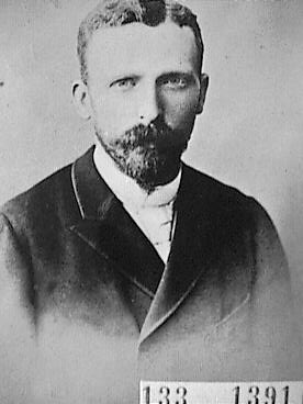 Cuộc đời đại bi kịch của Van Gogh: Đau khổ vì vô danh, tự cắt tai vì bạn, tự sát vì bệnh tâm thần Cuộc đời đại bi kịch của Van Gogh: Đau khổ vì vô danh, tự cắt tai vì bạn, tự sát vì bệnh tâm thần