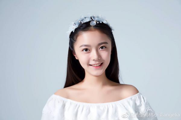 CHÍNH THỨC: Tình đầu của Lại Quán Lâm trong 'A Little Thing Called Love' là mỹ nữ 16 tuổi Triệu Kim Mạch CHÍNH THỨC: Tình đầu của Lại Quán Lâm trong 'A Little Thing Called Love' là mỹ nữ 16 tuổi Triệu Kim Mạch