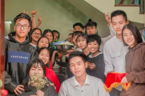 Khi 2 đứa bạn thân khác giới sinh nhật trùng nhau, tốt nhất là làm luôn đám cưới cho bọn nó Khi 2 đứa bạn thân khác giới sinh nhật trùng nhau, tốt nhất là làm luôn đám cưới cho bọn nó