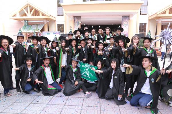Tha hồ 'ăn bánh GATO' với hội trại xuân phiên bản Harry Potter của trường người ta Tha hồ 'ăn bánh GATO' với hội trại xuân phiên bản Harry Potter của trường người ta