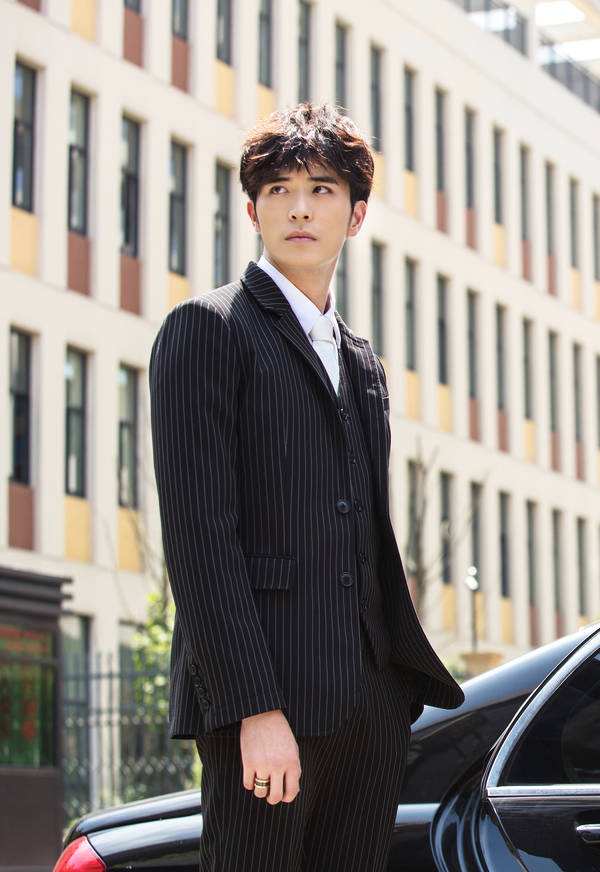 Các tổng tài bá đạo, đế vương cao ngạo và học bá thanh xuân gây bão web drama gần đây Các tổng tài bá đạo, đế vương cao ngạo và học bá thanh xuân gây bão web drama gần đây
