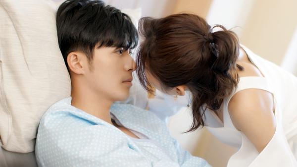 'Boss Muốn Cưới Tôi': Ông bà Lăng lần đầu chia sẻ cảm giác khi đóng cảnh hôn và cảnh giường chiếu 'Boss Muốn Cưới Tôi': Ông bà Lăng lần đầu chia sẻ cảm giác khi đóng cảnh hôn và cảnh giường chiếu