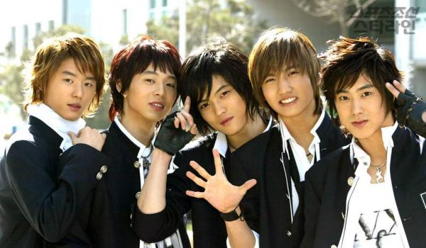 Những lần sasaeng fan khiến K-Pop chìm trong ác mộng: Bắt cóc, rao bán quần lót, gửi huyết thư Những lần sasaeng fan khiến K-Pop chìm trong ác mộng: Bắt cóc, rao bán quần lót, gửi huyết thư