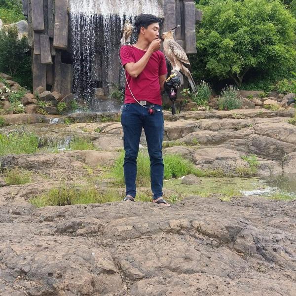 Chàng nhân viên vườn thú hoang dã lớn nhất Việt Nam và loạt chuyện 'hậu trường' lần đầu mới kể Chàng nhân viên vườn thú hoang dã lớn nhất Việt Nam và loạt chuyện 'hậu trường' lần đầu mới kể
