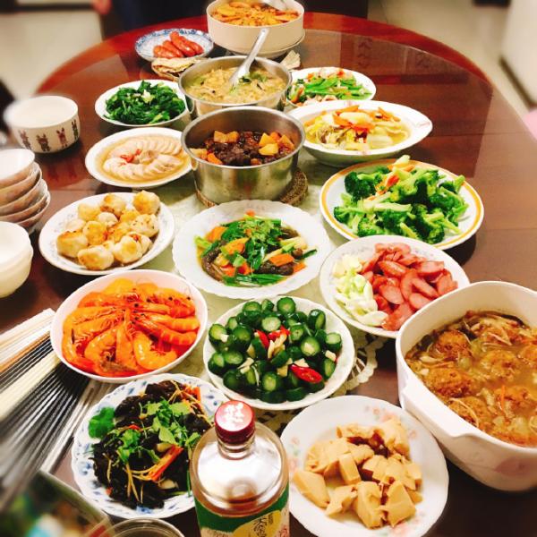 Bữa ăn ngày Tết của 'Nhuận Ngọc' La Vân Hi và dàn sao Hoa ngữ khiến dân tình choáng ngợp Bữa ăn ngày Tết của 'Nhuận Ngọc' La Vân Hi và dàn sao Hoa ngữ khiến dân tình choáng ngợp