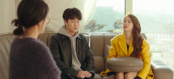 Yoo In Na 'cosplay' Song Hye Kyo và cảnh huyền thoại của 'Hậu Duệ Mặt Trời' trong phim mới Yoo In Na 'cosplay' Song Hye Kyo và cảnh huyền thoại của 'Hậu Duệ Mặt Trời' trong phim mới