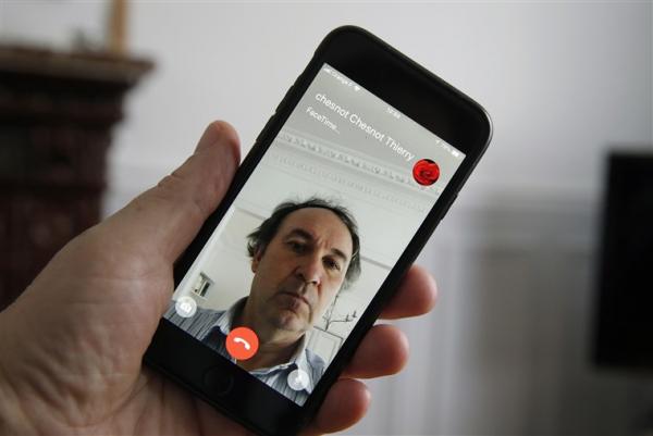 Apple trả tiền cho thiếu niên phát hiện lỗi nghe lén trên FaceTime Apple trả tiền cho thiếu niên phát hiện lỗi nghe lén trên FaceTime