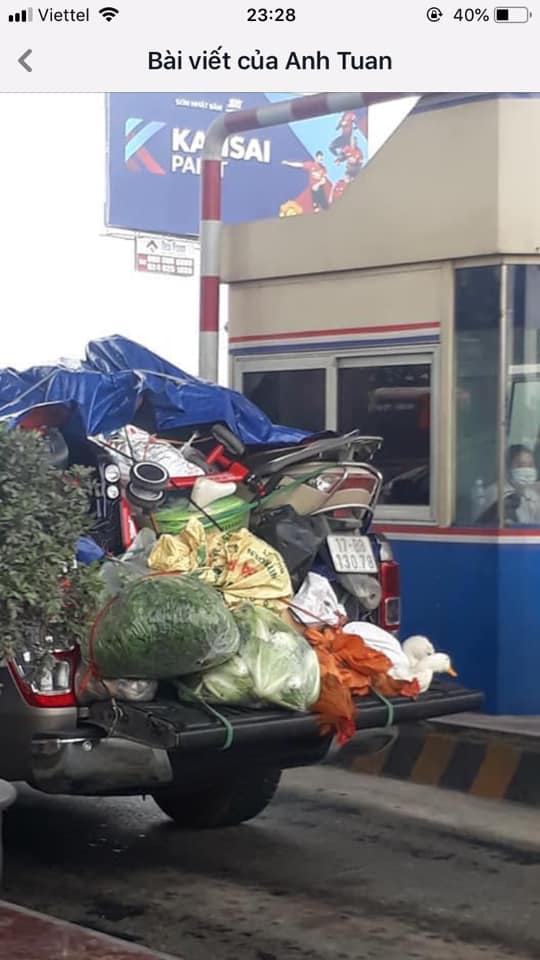 Những túi hành lý nặng tình quê hương chỉ có ai về quê ăn Tết mới hiểu Những túi hành lý nặng tình quê hương chỉ có ai về quê ăn Tết mới hiểu