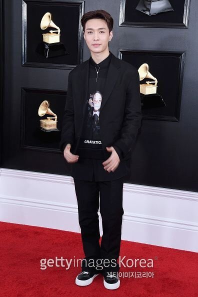 Cả thế giới đổ dồn vào BTS, có ai biết hôm nay một thành viên EXO cũng xuất hiện tại Grammy 2019 Cả thế giới đổ dồn vào BTS, có ai biết hôm nay một thành viên EXO cũng xuất hiện tại Grammy 2019