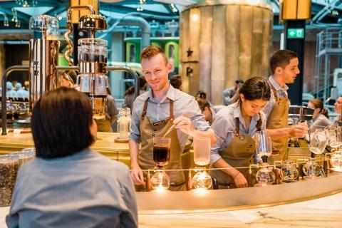 Cửa hàng Starbucks đầu tiên ở Ý lộng lẫy tới mức choáng ngợp Cửa hàng Starbucks đầu tiên ở Ý lộng lẫy tới mức choáng ngợp