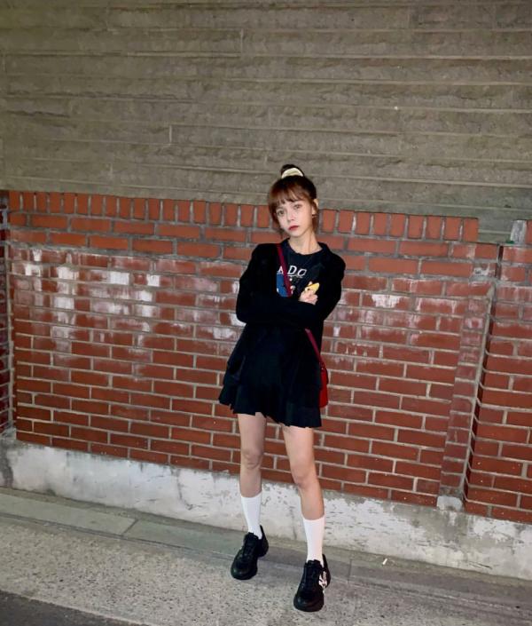 Fan kêu cứu công ty khi thấy Jimin (AOA) giảm cân trơ cả xương, gầy đến mức báo động Fan kêu cứu công ty khi thấy Jimin (AOA) giảm cân trơ cả xương, gầy đến mức báo động