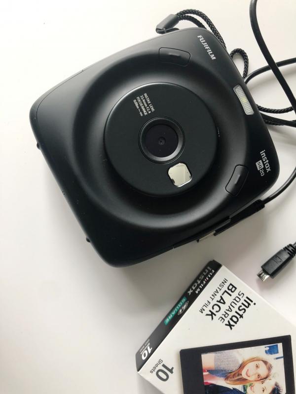 Fujifilm ra mắt máy ảnh lấy ngay mới cho phép bạn chọn ảnh và chỉnh sửa trước khi in Fujifilm ra mắt máy ảnh lấy ngay mới cho phép bạn chọn ảnh và chỉnh sửa trước khi in