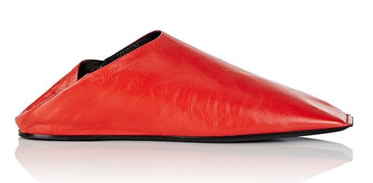 McDonald's 'đá xéo' đôi giày hiệu 13 triệu của Balenciaga McDonald's 'đá xéo' đôi giày hiệu 13 triệu của Balenciaga