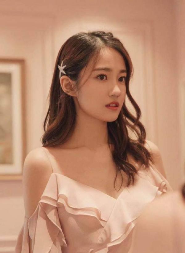 'Đêm Ấy Sao Chổi Đến': Idol mỹ nam xuyên không đi tìm bản sao của mình lại phải lòng fangirl 'Đêm Ấy Sao Chổi Đến': Idol mỹ nam xuyên không đi tìm bản sao của mình lại phải lòng fangirl