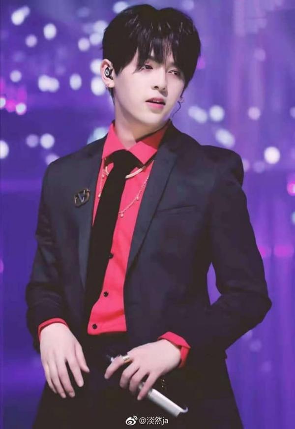 'Đêm Ấy Sao Chổi Đến': Idol mỹ nam xuyên không đi tìm bản sao của mình lại phải lòng fangirl 'Đêm Ấy Sao Chổi Đến': Idol mỹ nam xuyên không đi tìm bản sao của mình lại phải lòng fangirl