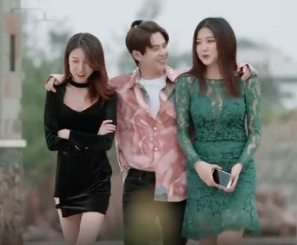 'Đêm Ấy Sao Chổi Đến': Idol mỹ nam xuyên không đi tìm bản sao của mình lại phải lòng fangirl 'Đêm Ấy Sao Chổi Đến': Idol mỹ nam xuyên không đi tìm bản sao của mình lại phải lòng fangirl