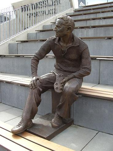 Bạn có biết: Hãng giày Puma và Adidas là do hai anh em ruột ghét nhau lập nên? Bạn có biết: Hãng giày Puma và Adidas là do hai anh em ruột ghét nhau lập nên?